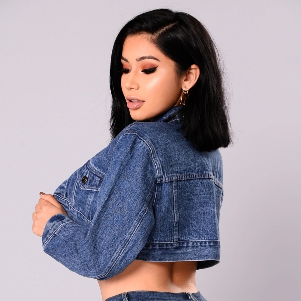 Cora Super Cropped Denim Jacket - Medium Wash New Without Tag